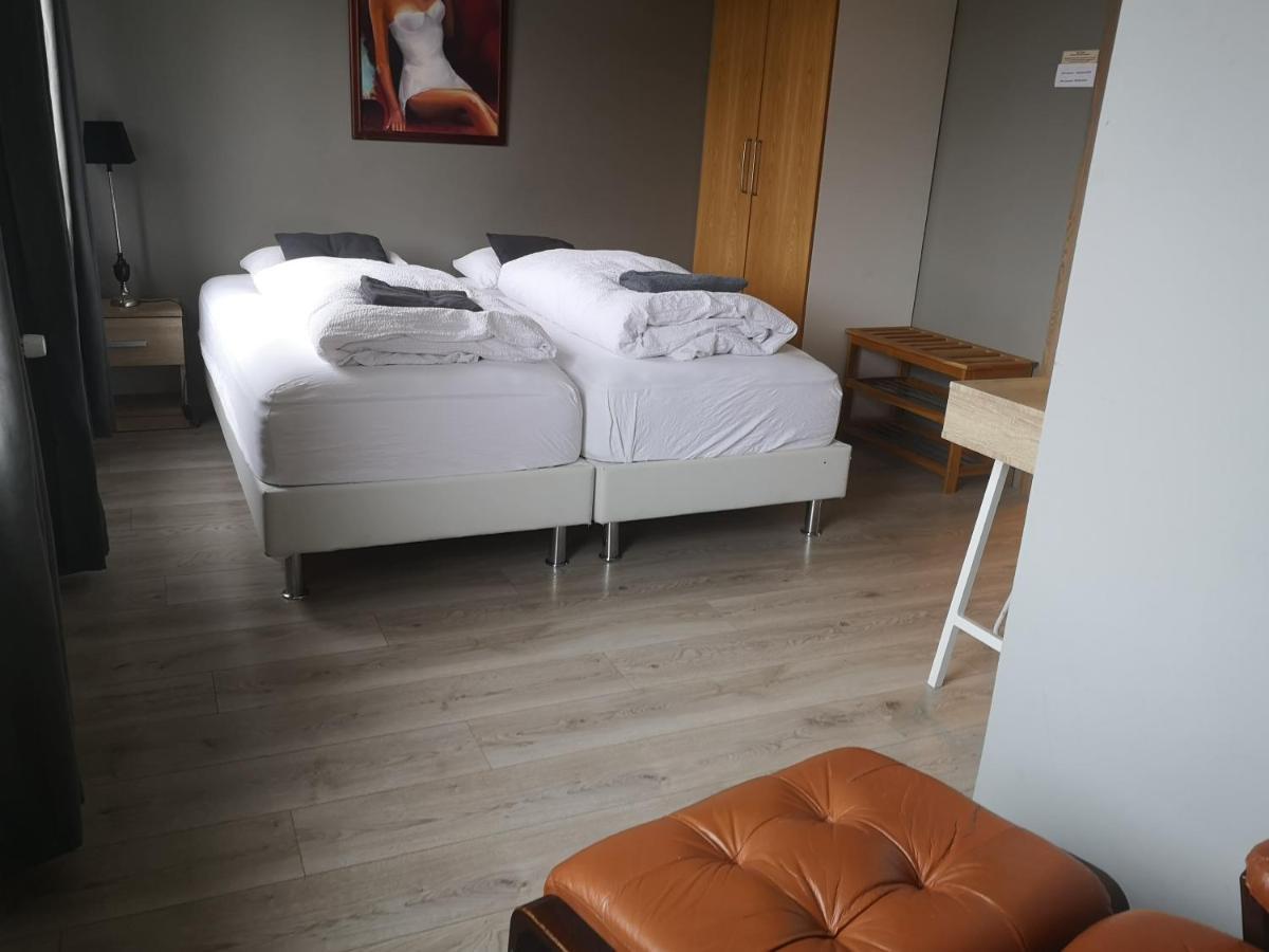 Acco Town Square Apartments Акурейри Экстерьер фото